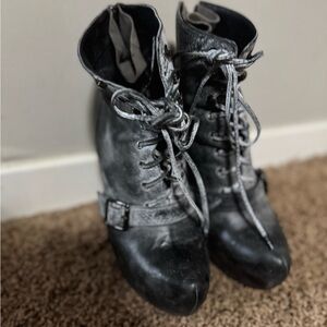 Steve Madden Black Lace-Up Ankle Boots